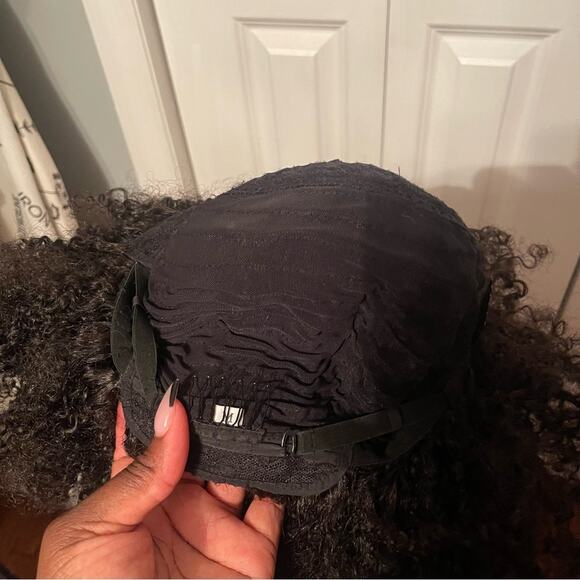 Heat free hair "For Kurls" Queen Wig - Picture 13 of 13